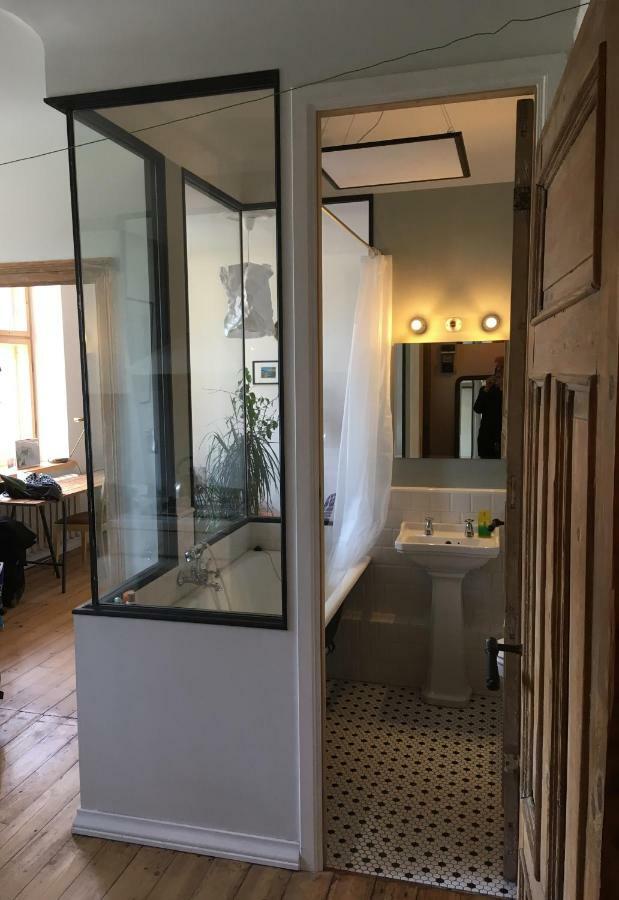 Sunrise apartment in the quiet centre Riga Extérieur photo