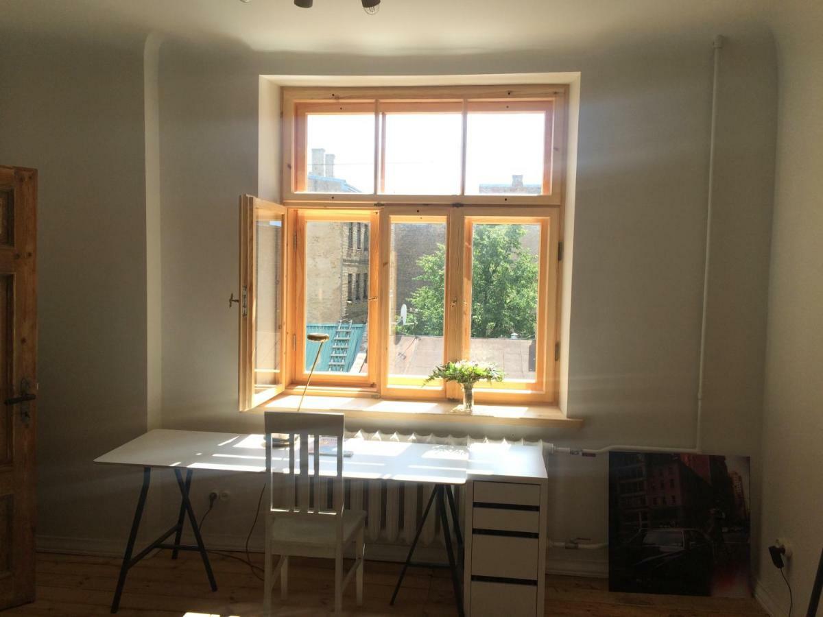 Sunrise apartment in the quiet centre Riga Extérieur photo