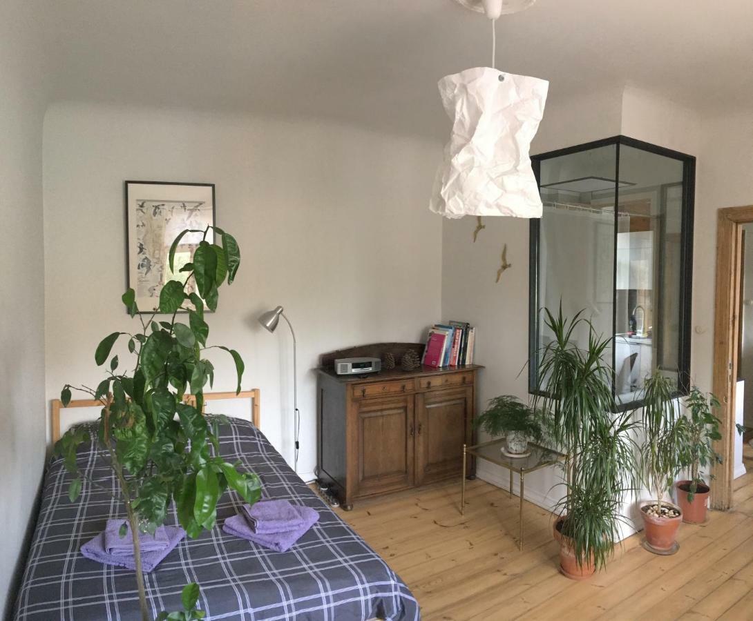 Sunrise apartment in the quiet centre Riga Extérieur photo